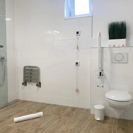 Gesztenye Panzió *